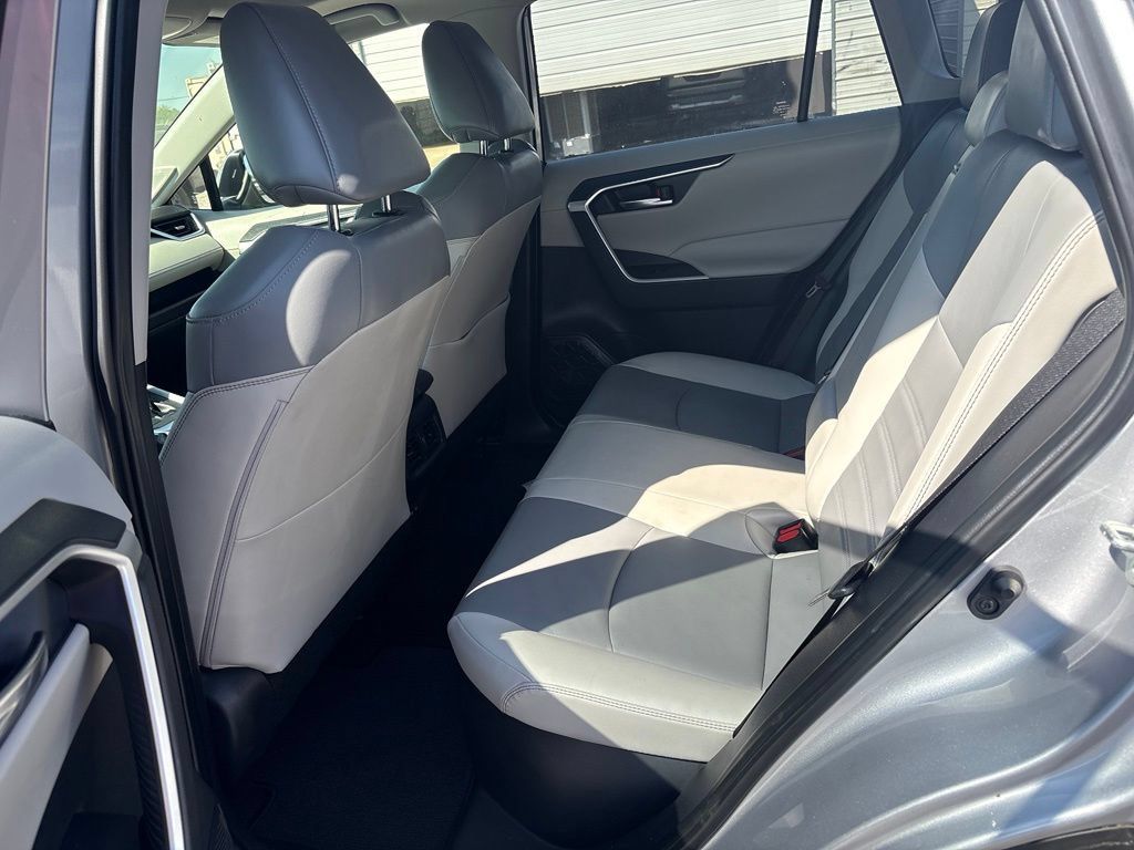 Used 2022 Toyota RAV4 XLE Premium AWD/4WD image 14