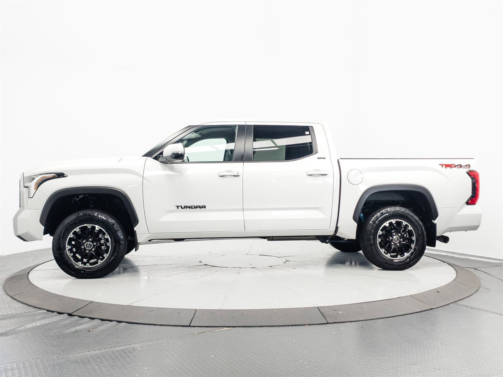 Used 2024 Toyota Tundra SR5 w/ TRD Off-Road Package AWD/4WD image 7