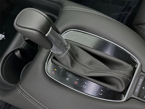 New 2026 Honda HR-V EX-L image 17