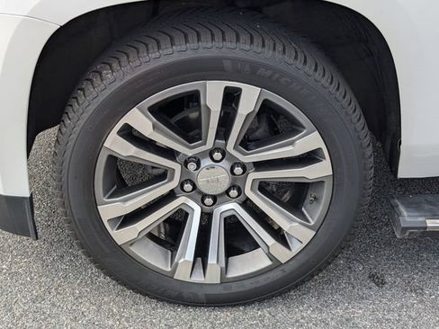 Used 2020 GMC Yukon Denali w/ Denali Premium Package RWD image 15