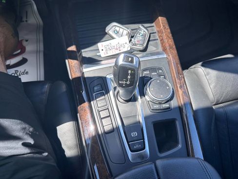 Used 2015 BMW X5 xDrive50i image 19