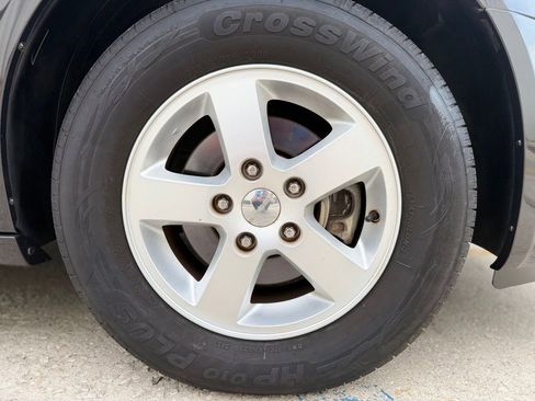 Used 2012 Dodge Grand Caravan Crew FWD image 12