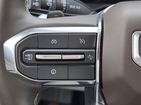 Used 2024 GMC Acadia Denali AWD/4WD image 13