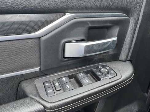 Used 2025 RAM 2500 Big Horn AWD/4WD image 12