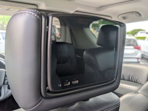 Used 2023 Nissan Armada Platinum w/ Captain's Chairs Package AWD/4WD image 34