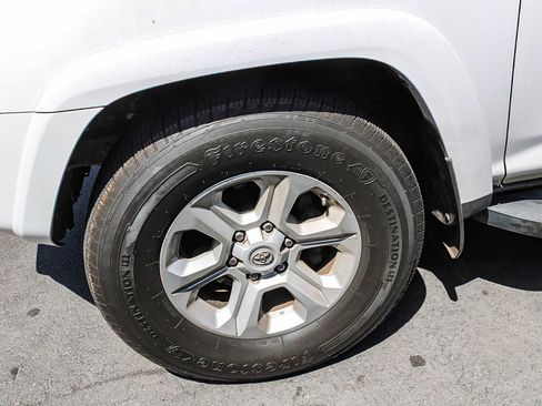 Used 2015 Toyota 4Runner SR5 RWD image 9