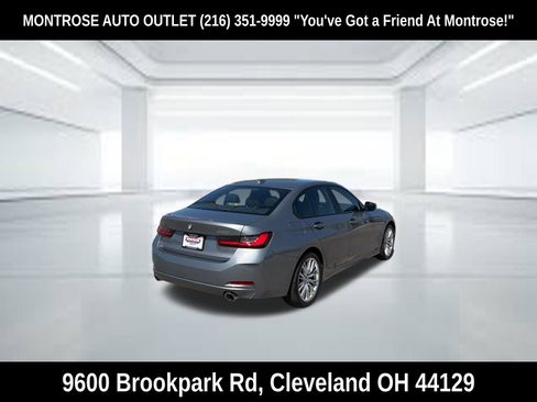 Used 2023 BMW 330i xDrive Sedan AWD/4WD image 5