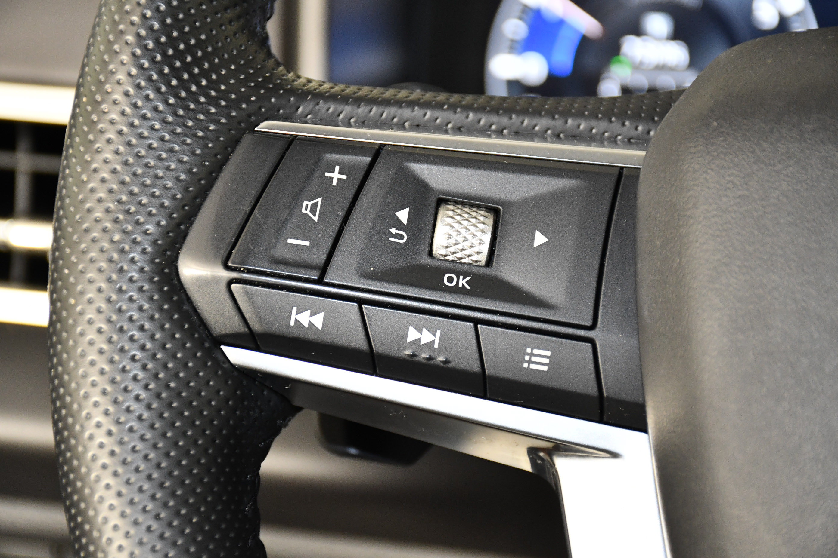 Used 2024 Mitsubishi Outlander SEL AWD/4WD image 20