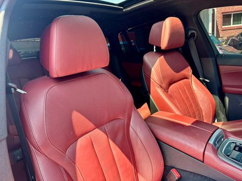 Used 2020 BMW X6 M50i w/ Executive Package AWD/4WD image 18
