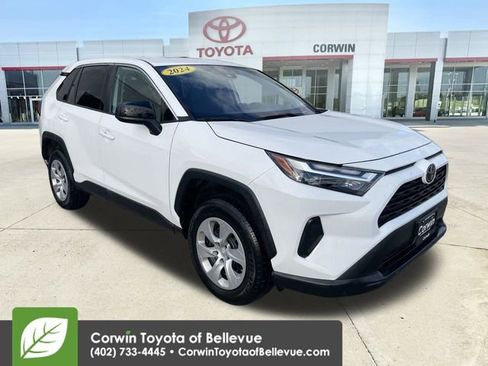 Used 2024 Toyota RAV4 LE image 2
