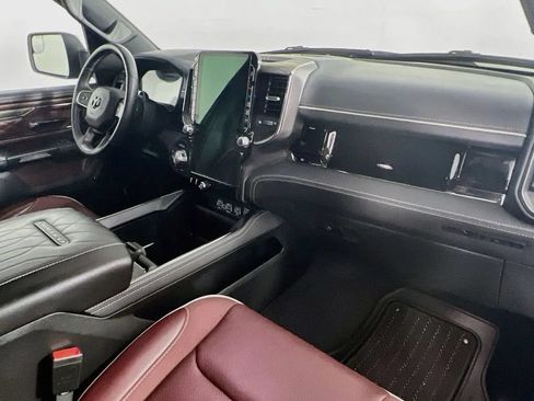 Used 2025 RAM 1500 Limited AWD/4WD image 30