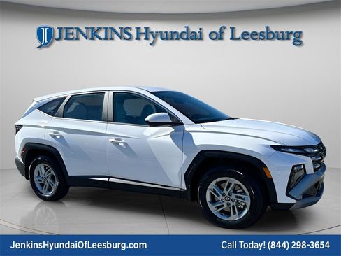 New 2026 Hyundai Tucson SE image 2