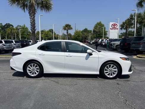 Used 2024 Toyota Camry LE FWD image 11