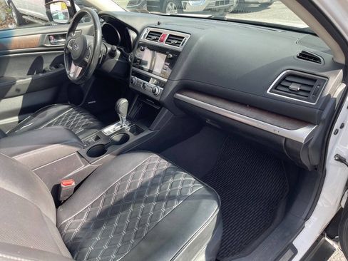 Used 2016 Subaru Outback 2.5i Limited AWD/4WD image 25