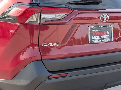 Certified 2025 Toyota RAV4 XLE w/ Convenience Package FWD image 8