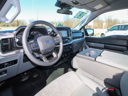 Used 2023 Ford F150 XLT image 15