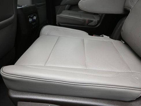 Used 2021 GMC Yukon SLT w/ SLT Luxury Plus Package RWD image 16