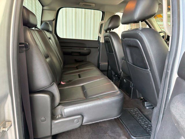 Used 2014 GMC Sierra 2500 SLE w/ HD SLE Premium Package AWD/4WD image 21