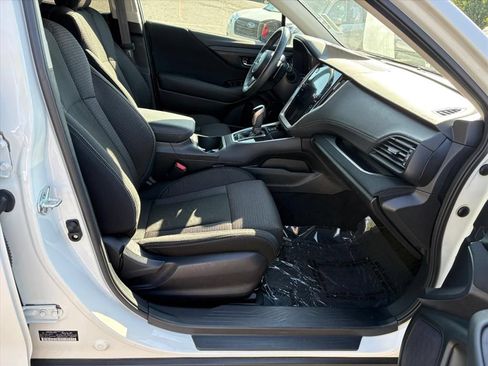 Used 2024 Subaru Outback Premium AWD/4WD image 17