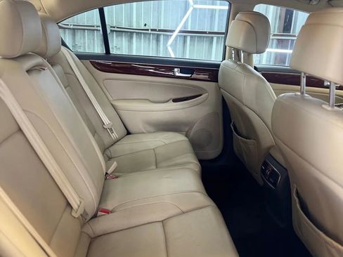 Used 2012 Hyundai Genesis 3.8 image 40