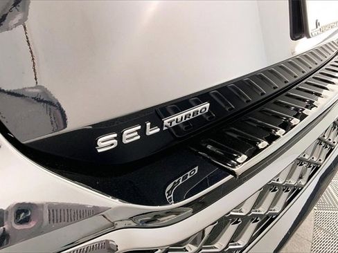 New 2026 Volkswagen Tiguan SEL R-Line image 13