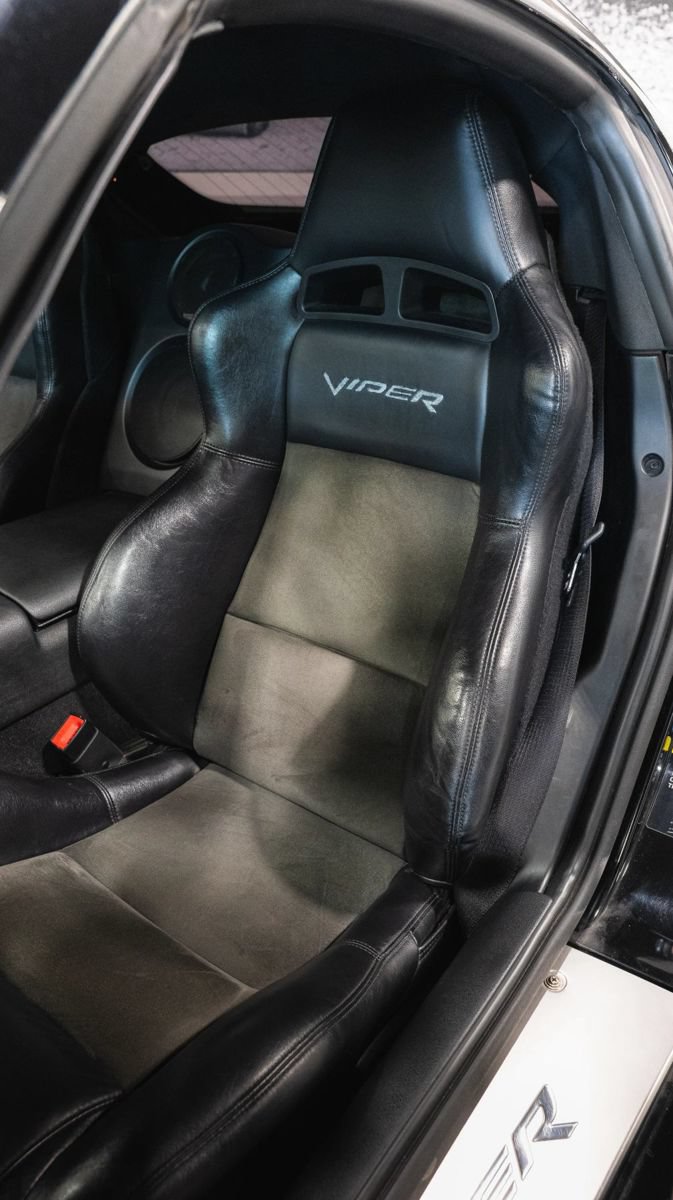 Used 2006 Dodge Viper SRT-10 RWD image 17