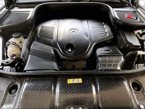 Used 2022 Mercedes-Benz GLS 450 4MATIC image 32