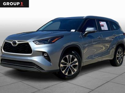 Used 2023 Toyota Highlander XLE