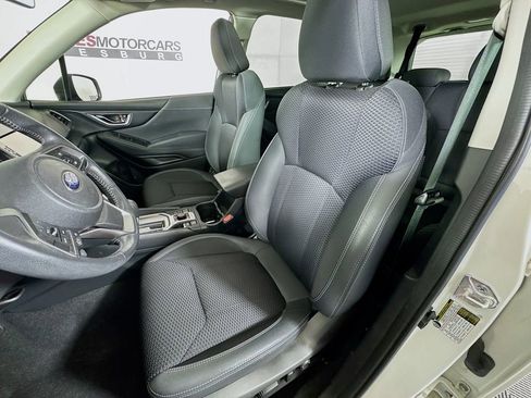 Used 2022 Subaru Forester Premium image 19