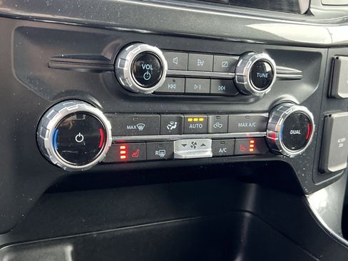 Used 2022 Ford F150 XLT w/ Equipment Group 302A High image 18