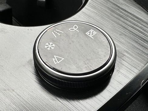 Certified 2023 Nissan Rogue SV image 37