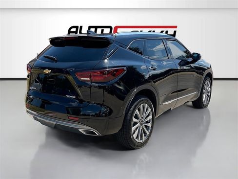 Used 2024 Chevrolet Blazer Premier image 7