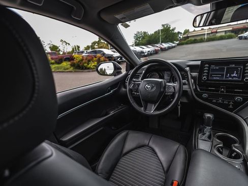 Used 2024 Toyota Camry SE FWD image 22