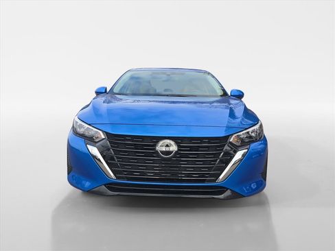 Used 2024 Nissan Sentra SV w/ SV Premium Package image 8