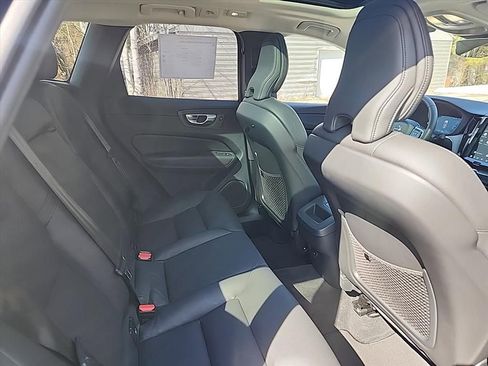 Certified 2025 Volvo XC60 B5 Plus AWD/4WD image 35