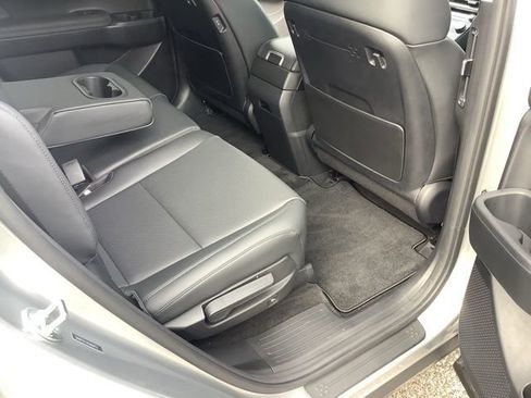 Certified 2025 Hyundai Santa Fe SEL image 25