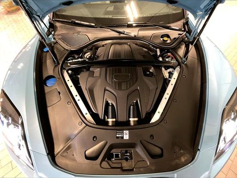 Used 2026 Porsche Panamera image 15