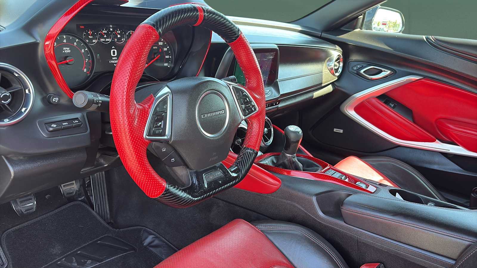 Used 2017 Chevrolet Camaro LT RWD image 17