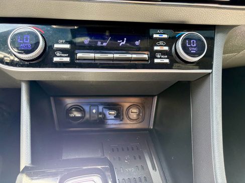 Used 2020 Hyundai Sonata SEL Plus FWD image 28
