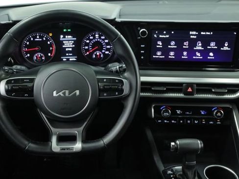 Used 2023 Kia K5 GT-Line image 12