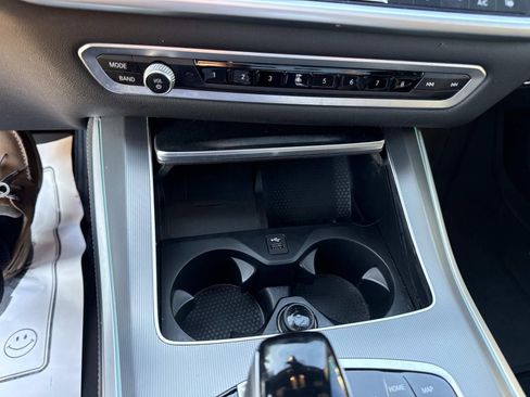 Used 2022 BMW X5 sDrive40i w/ Premium Package image 26