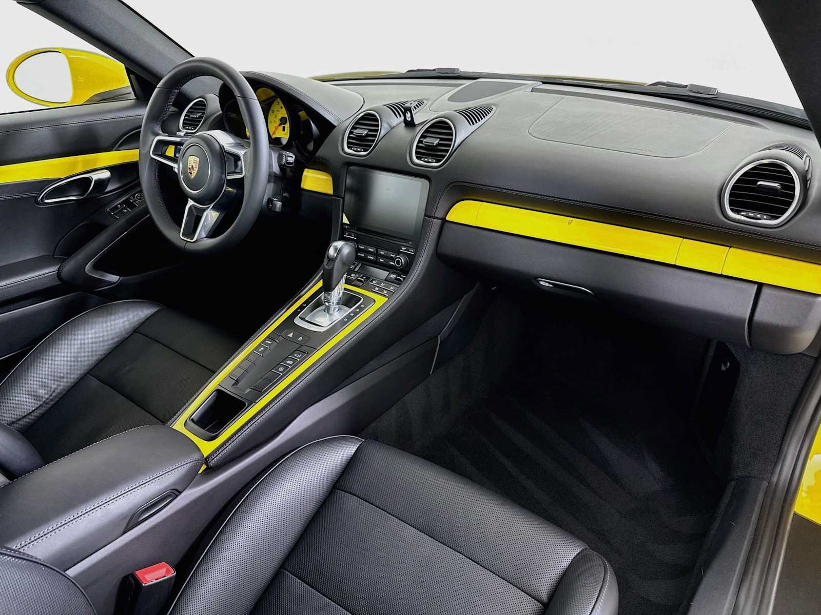 Certified 2023 Porsche 718 Cayman RWD image 26