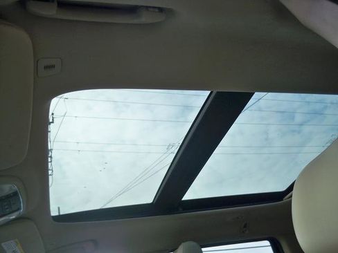 Used 2017 Jeep Grand Cherokee Limited w/ Luxury Group II image 10