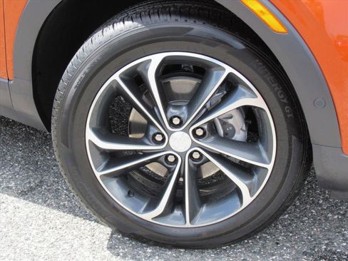 Used 2022 Buick Encore GX Essence w/ Advanced Technology Package image 7