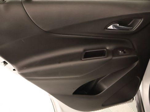 Used 2019 Chevrolet Equinox LT FWD image 16