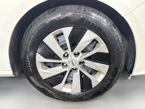 Used 2019 Nissan Altima 2.5 S FWD image 32