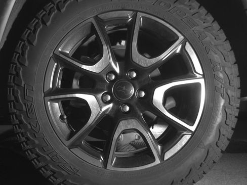 Used 2025 Jeep Compass Trailhawk AWD/4WD image 14