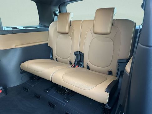 New 2025 Volkswagen ID. Buzz Pro S image 24