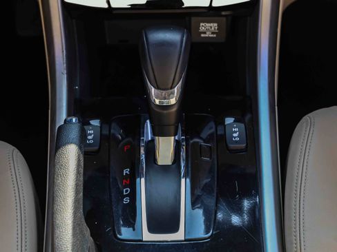 Used 2017 Honda Accord EX-L image 13