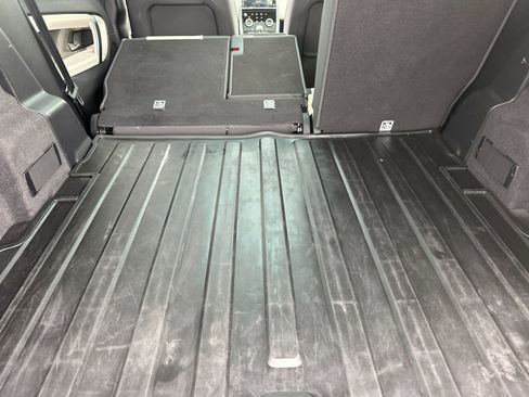 Used 2022 Land Rover Discovery Sport S R-Dynamic image 15